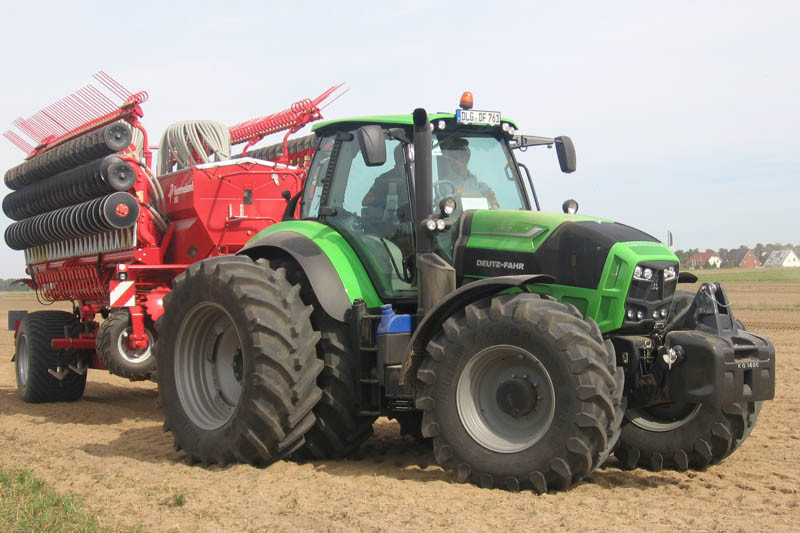 Ciągniki i przyczepy: jakie marki najpopularniejsze w maju?