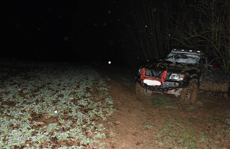 Terenówką rozjechali rolnikowi rzepak