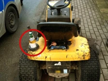 Pijany pojechał traktorkiem po butelkę wódki. Zatrzymała go policja