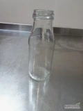 Witam mam do sprzedania butelkę szklaną o pojemności 200ml (0,2l)  zakrętka fi 38 butelka nowa nie używana ilości paletowe. tel...