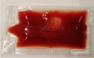 Sprzedam ketchup pomidorowy pakowany w transparentne saszetki 10g.
