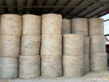 Sprzedam tegoroczne bele siana 120x120. Dobrze zbite, przewracane, zbierane bez deszczu, składowane pod dachem. Robione dla siebie -...