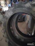 Sprzedam opony rolnicze 13,6×36nie popękane jeszcze do użytku.  100zl za 2szt.