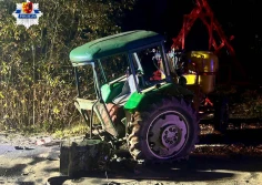 Pijany traktorzysta zderzył się z ciężarówką