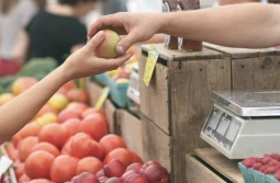 Analitycy PKO BP: Epidemia wpływa na ceny zbóż i warzyw