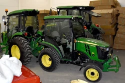 Odzyskano ciągniki ukradzione w Wielkiej Brytanii i Andorze. Paser usłyszał zarzuty