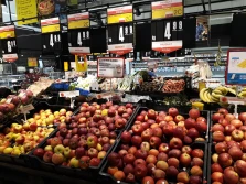 Dwa światy: miasto i wieś. To nie rolnicy odpowiadają za wzrost cen