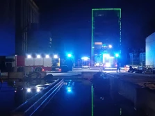 Deszcz spowodował pożar w zakładach zbożowych