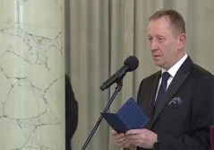 Robert Telus ministrem rolnictwa, Kowalczyk nadal wicepremierem