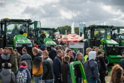 John Deere zaprezentował nowości i podsumował sezon