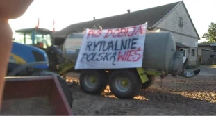 Agrounia: Polska stoi