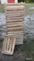 Sprzedam skrzynki drewniane łuszczki użyte jeden raz, stan jak nowe, ilość około 150szt tel. 691 888 198.