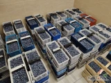 Posiadam na sprzedaż ok 1 tony borówek odmiana bluecrop. Owoce twarde grube nie kalibrowane ale 90% powyżej 14. Odbiór w okolice Nowego...