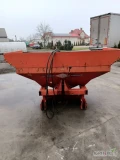 Sprzedam rozsiewacz do nawozu tel 603170058