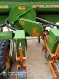 Witam sprzedam siewnik Amazone ED300do kukurydzy i innych nasion siewnik sprawny wszystko działa zbiornik na nawozy nieskorodowany...