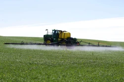 Dobry opryskiwacz samojezdny, czyli jaki?