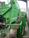 Witam . Sprzedam  kombajn ziemniaczany AVR 120 mc z bocznym wykopem. Cena 33000