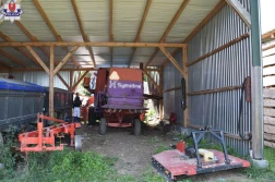 Naprawiany kombajn przygniótł mężczyznę