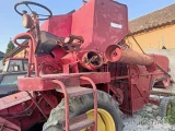 Sprzedam Kombajn zbożowy Massey Ferguson 186. Silnik Perkins 4cyl  po remoncie. Z sieczkarnią. W pełni sprawny. W całości lub na...