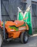 Sprzedam opryskiwacz sadowniczy Agrola turbo 2004 1500l na elektrozaworach. Opryskiwacz bardzo mało używany, garażowany.